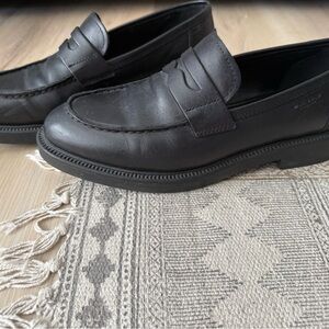 Women’s Black Loafers